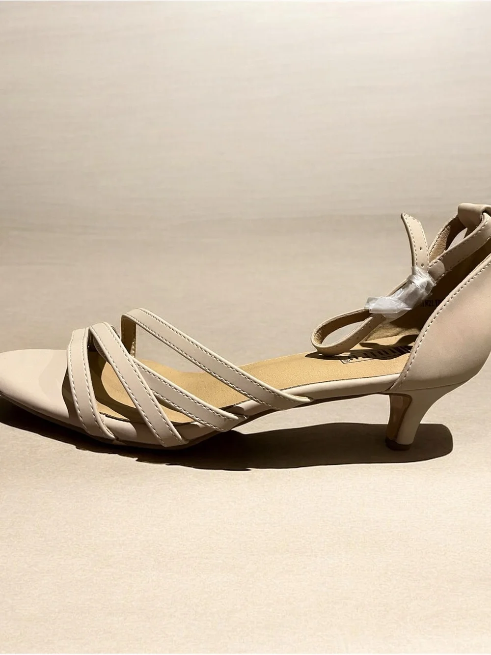 IDIFU Beige Strappy Low Heel Sandals